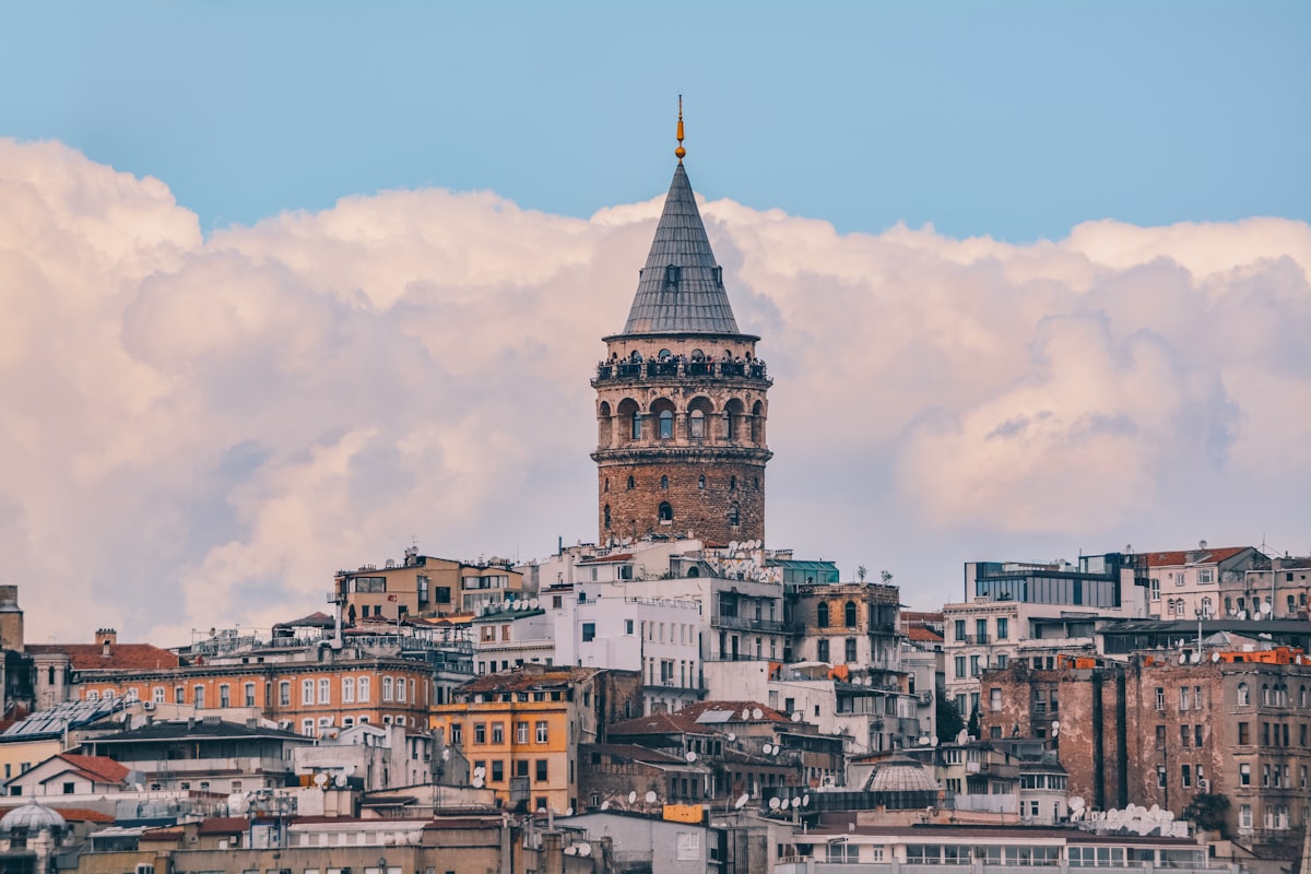 Galata Kulesi ve Ceneviz Rıhtımları
